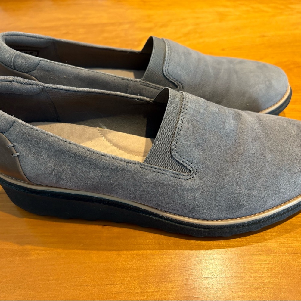 Clarks Gray Suede Women's Shoes size 10